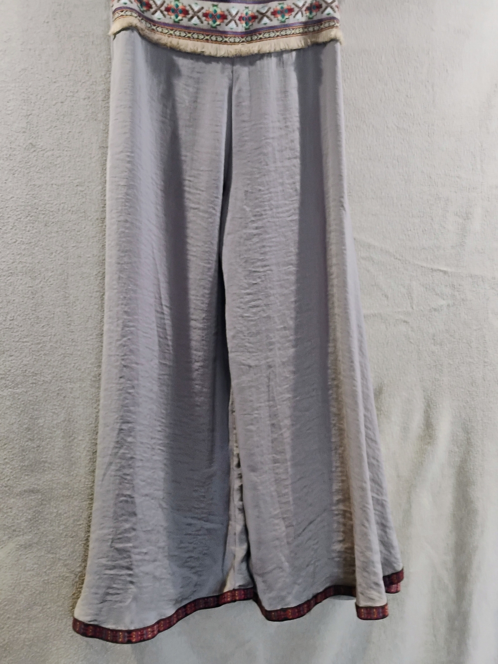 2/$15 Light Gray Wide-Leg Women's Pants with Trim